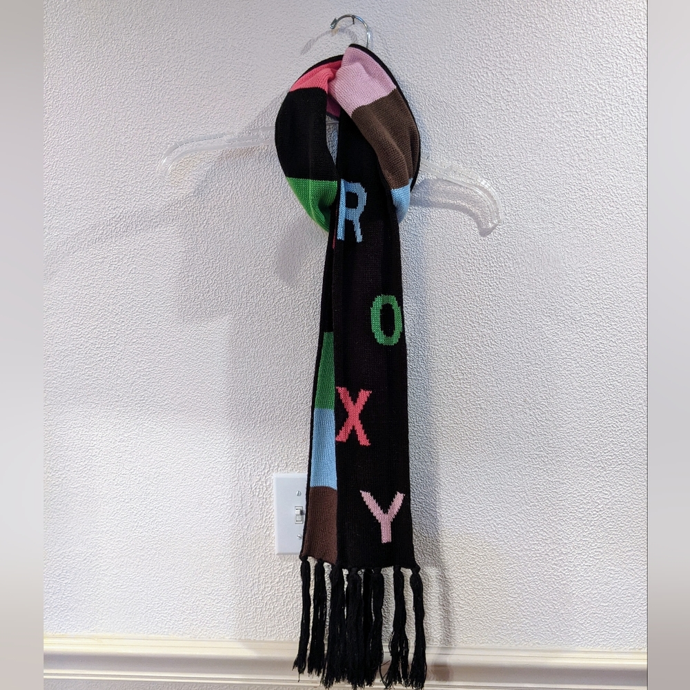 VTG Roxy Scarf